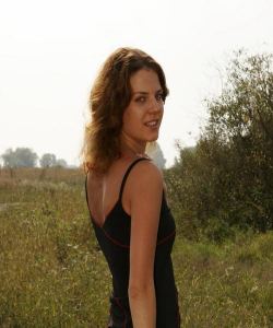 <p class='ppt-number'>0137 789 0229</p><p class='ppt-pricing-de'>1 €/Anruf MoFu Tarif abweichend</p>