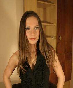 <p class='ppt-number'> 221 779 + PIN 197</p><p class='ppt-pricing-de'>1,99 Euro/Min.</p>